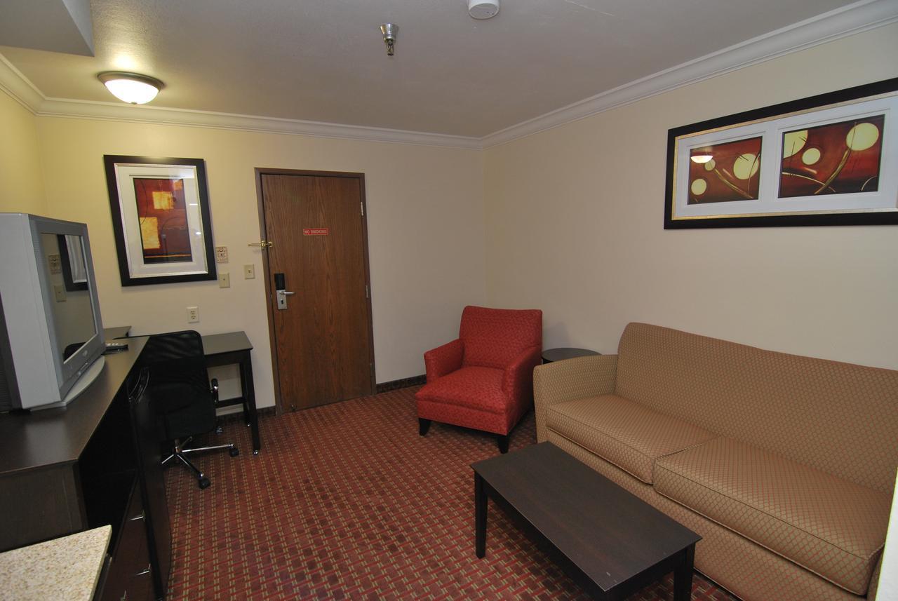 Americinn By Wyndham Johnston Des Moines Urbandale Ngoại thất bức ảnh